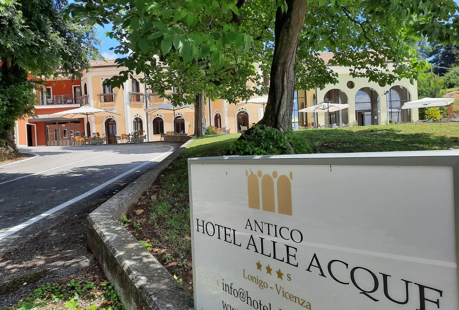 לוניגו Hotel Alle Acque